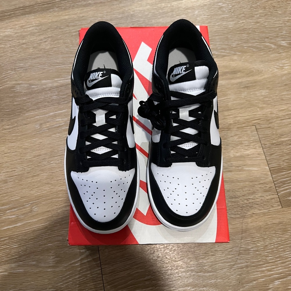 Nike Dunk Low Retro "White/Black" - Picture 7 of 10